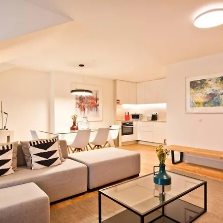 Penthouse With River View - Baixa Alfama