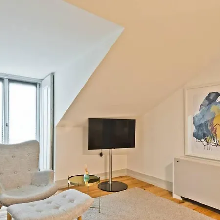 Penthouse With River View - Baixa Alfama Лиссабон
