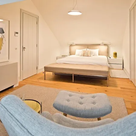Penthouse With River View - Baixa Alfama 리스본