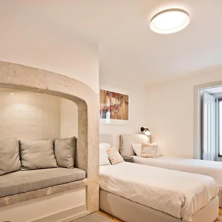 아파트 Penthouse With River View - Baixa Alfama *