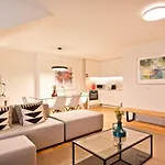 Penthouse With River View - Baixa Alfama
